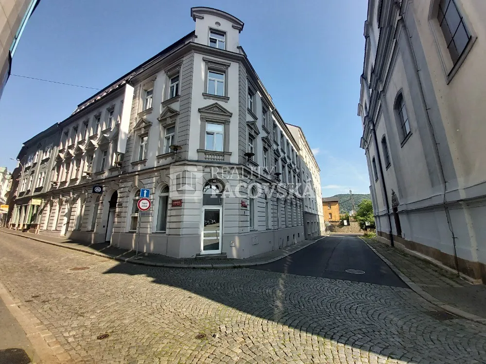 Pronájem kanceláře 136 m²
